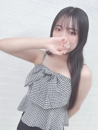エコノミーデリス上野　桃華ねる